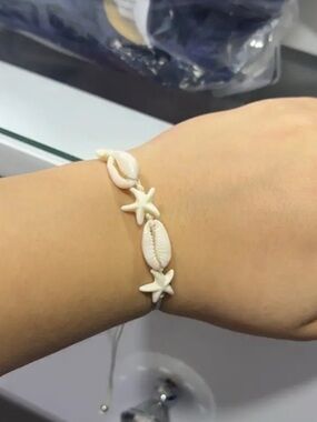 Shell & Starfish Beaded Bracelet in Cream